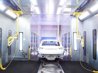  Patentierter Bonderite Zwei-Stufen-Prozess von Henkel zur Oberflächenbehandlung von Karosserien bei Audi.