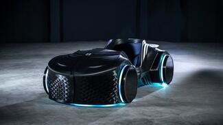 Bigrep präsentiert auf Formnext das komplett 3D-gedruckte, selbstfahrende Elektro-Podfahrzeug "Loci".