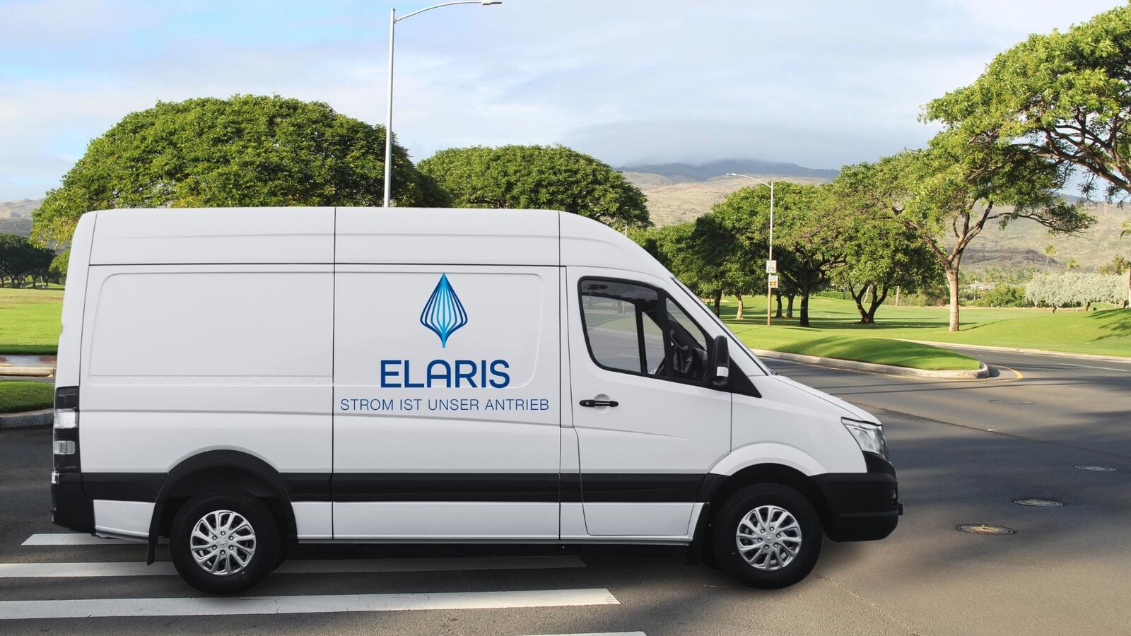 Die Elaris GmbH ist Anbieter von E-Mobilitätssystemen für Firmen - und Privatkunden. Das Fahrzeugangebot besteht aktuell aus dem E-Transporter Elaris Caro, dem Hightech-SUV Elaris Beo, dem Komfort-Kleinwagen Elaris Finn und dem hyperkompakten Elaris Pio.