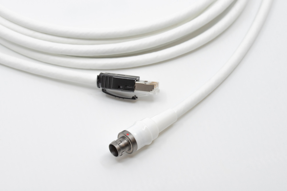 Im Bereich Datentechnik umfasst eine Standard-Kabelkonfektion einen Steckverbinder von Odu an dem einen sowie einen Standard-Interface-Steckverbinder am anderen Leitungsende.